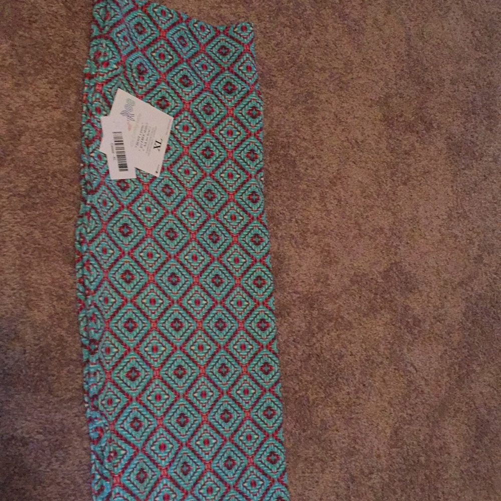 LuLaRoe Cassie NWT